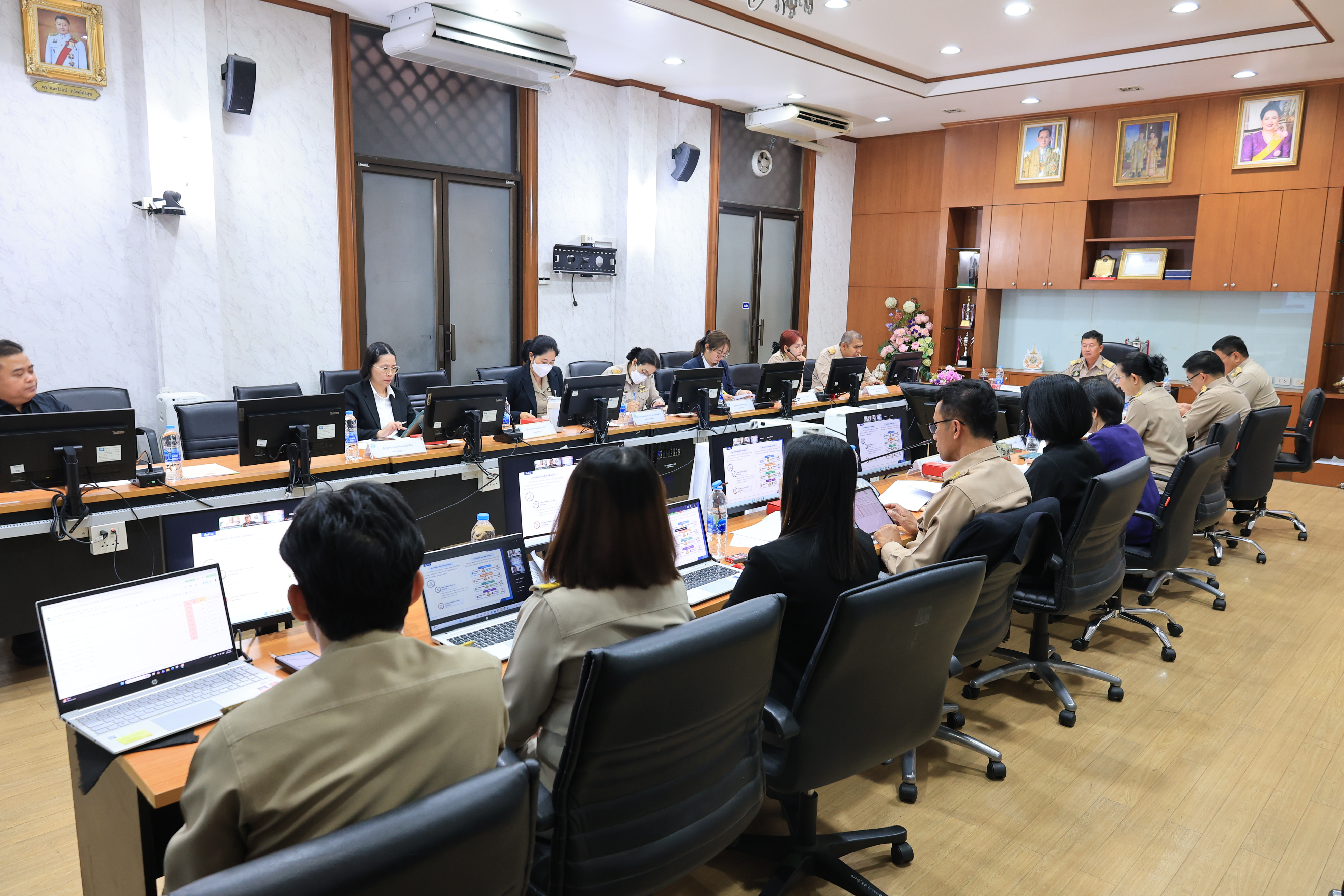 title - ประชุมคณะกรรมการตัดสินอาสาสมัครปฏิรูปที่ดินเพื่อเกษตรกรรม (อสปก.) ดีเด่น ขอสำนักงานการปฏิรูปที่ดินเพื่อเกษตรกรรม ประจำปี พ.ศ. 2568 